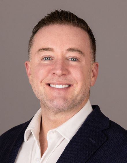 Dr. Aaron Poynton Dr. Aaron Poynton