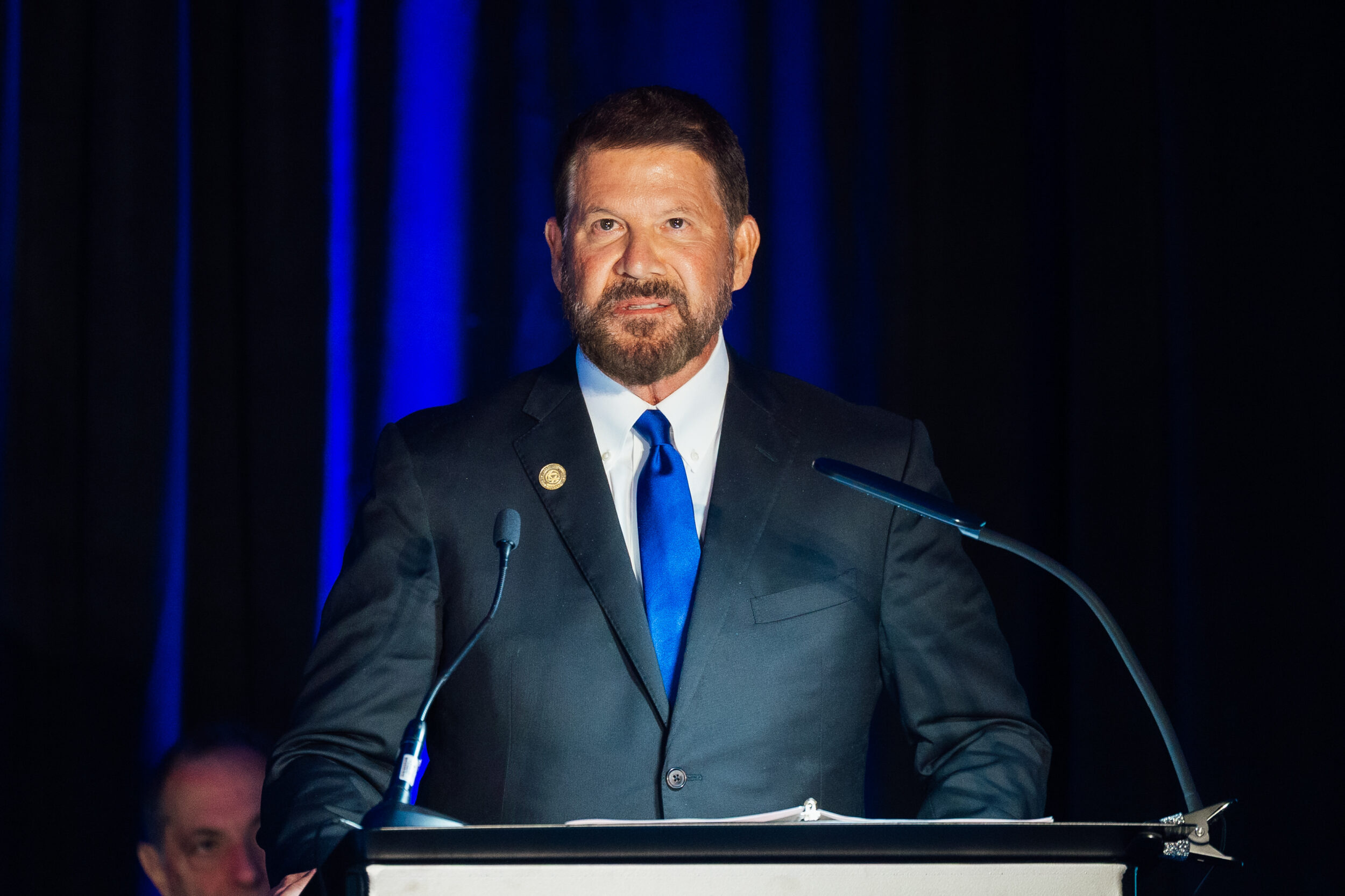 Krach accepts M Eugene Merchant Manufacturing Award